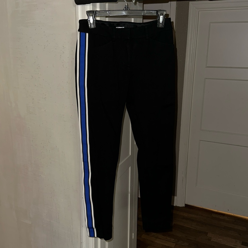 Stretch skinny ankle pant with side stripes